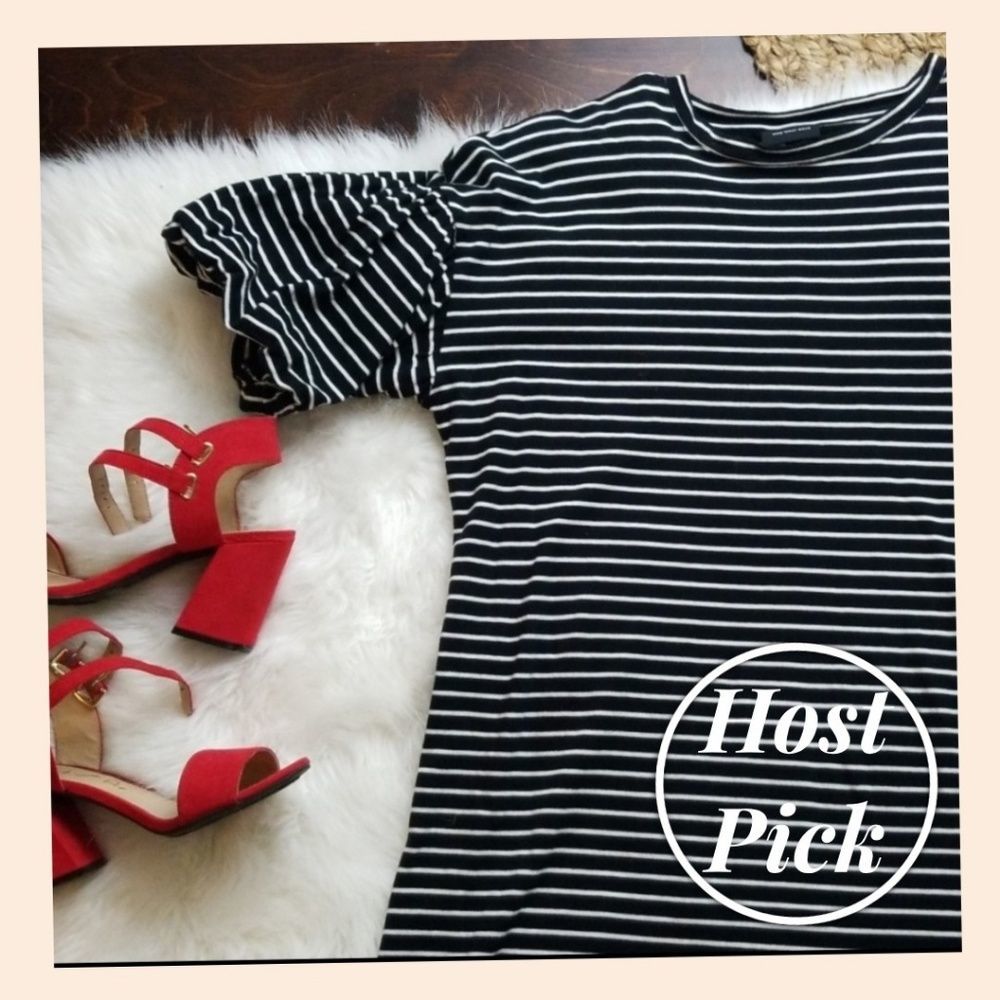 NWOT ruffle sleeve dress 🦓